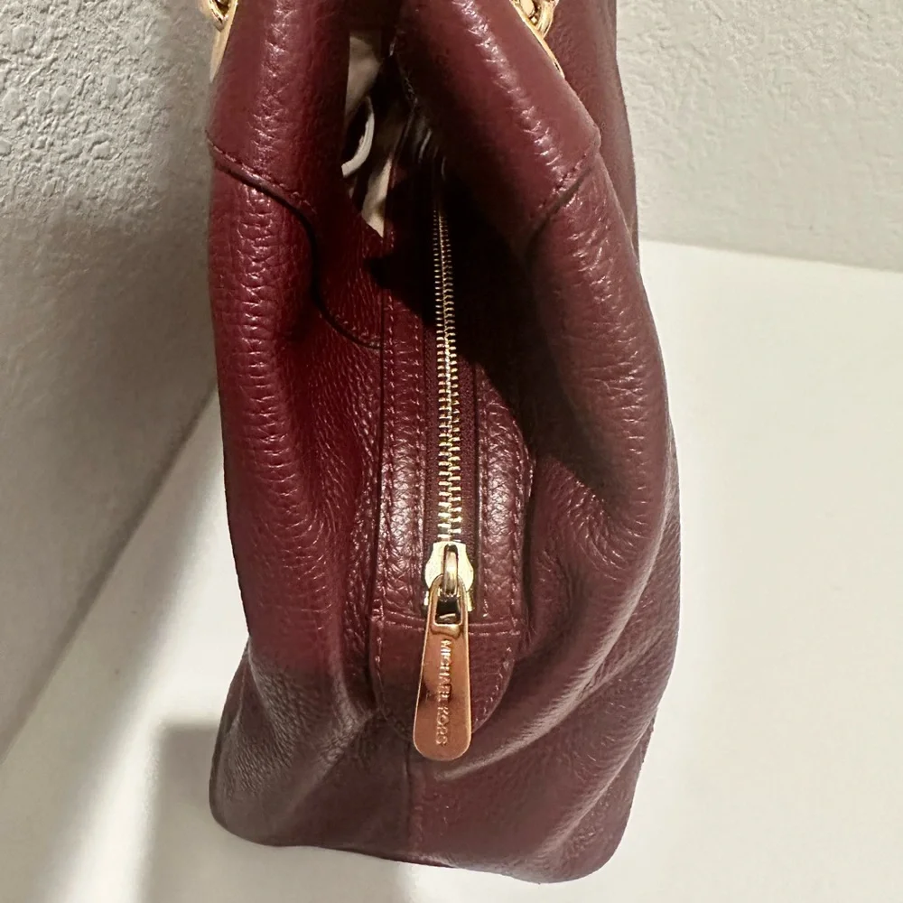 Michael Kors Jet Set Merlot Pebbled Leather Large Shoulder Bag Tote Chain Strap